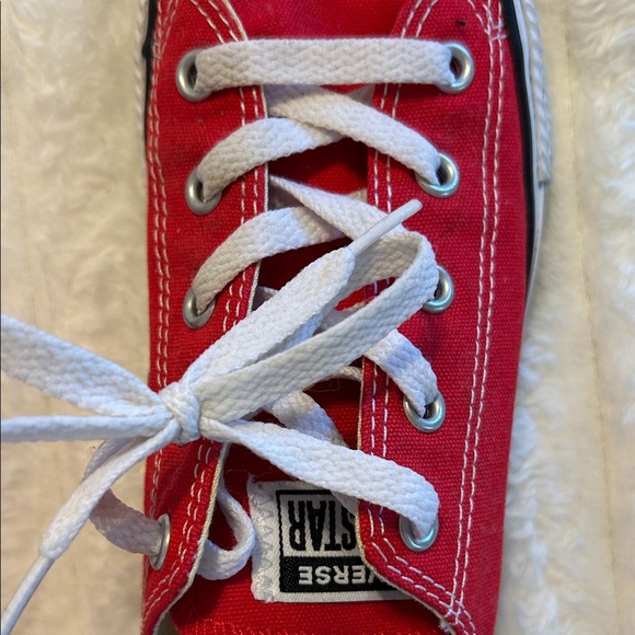 Converse Kids Red Low-Top Canvas Sneakers with White Laces - Picture 11 of 12